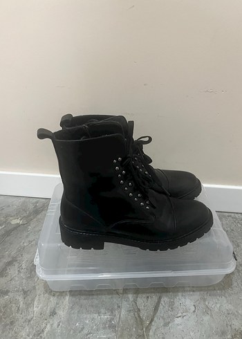 Neslihan Canpolat 37