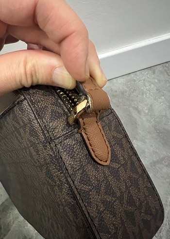 Zincir Detaylı Kahverengi Deri Kadın Çapraz Çanta - Görsel 4