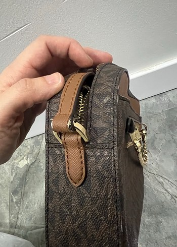 Zincir Detaylı Kahverengi Deri Kadın Çapraz Çanta - Görsel 5