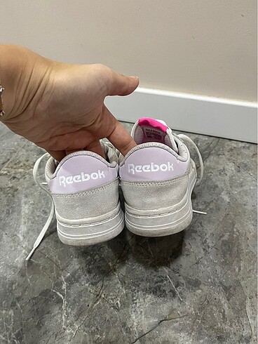 37 Beden Reebok Ayakkabı