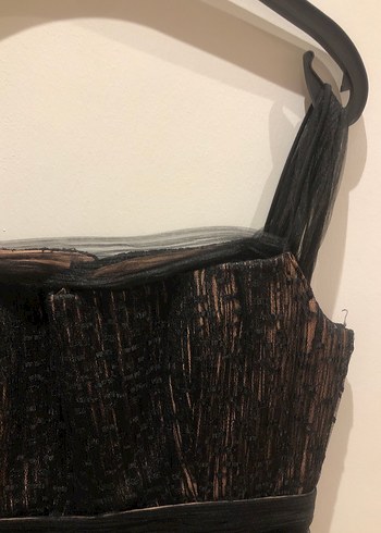 Siyah Kat Kat Fırfırlı Uzun Abiye Elbise Özgür Masur tasarım - Görsel 3