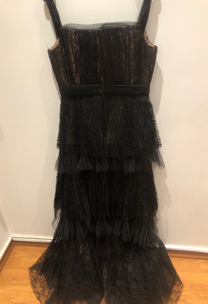 Siyah Kat Kat Fırfırlı Uzun Abiye Elbise Özgür Masur tasarım - Görsel 5