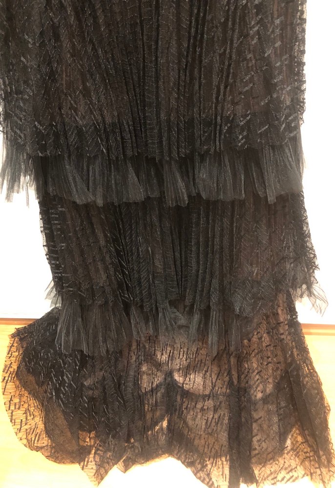 Siyah Kat Kat Fırfırlı Uzun Abiye Elbise Özgür Masur tasarım - Görsel 4