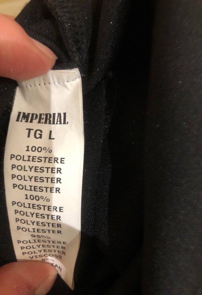 Siyah üstü şifon, uzun kollu, kolları yırtmaçlı, kısa abiye - Görsel 5