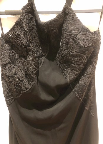 Network marka 40 beden siyah boyundan bağlı önü dantel abiye - Görsel 2