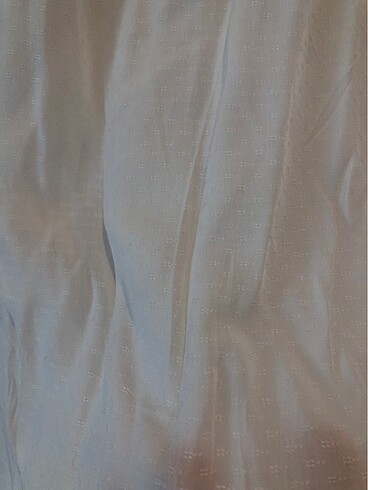 HM kendinden desenli beyaz kayık yakası kalın lastikli yarı uzun - Görsel 7