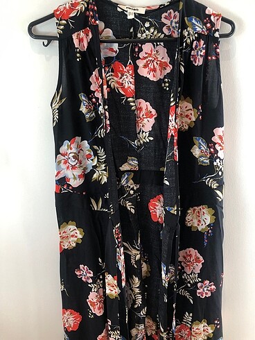 Koton desenli v yaka kolsuz önden bağlamalı bel kısmı kemerli el - Görsel 4