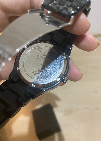 Guess marka orjinal  Gotik Tarz Kadın Kol Saati - Görsel 5