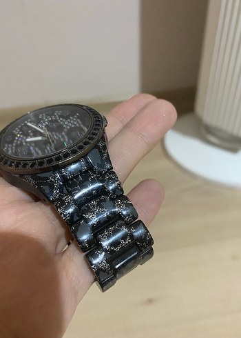 Guess marka orjinal  Gotik Tarz Kadın Kol Saati - Görsel 4