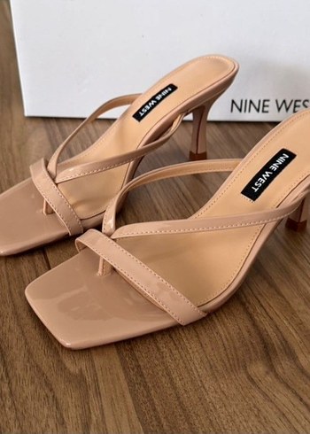 Nine West 37