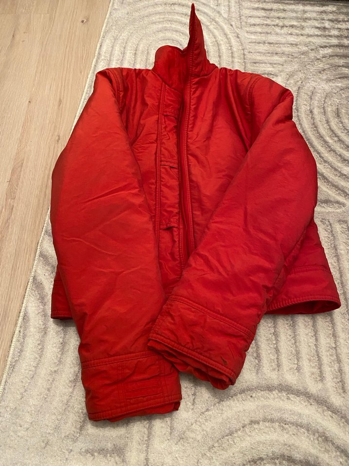 Kırmızı Fermuarlı Normal Boy Kadın Mont - Görsel 3