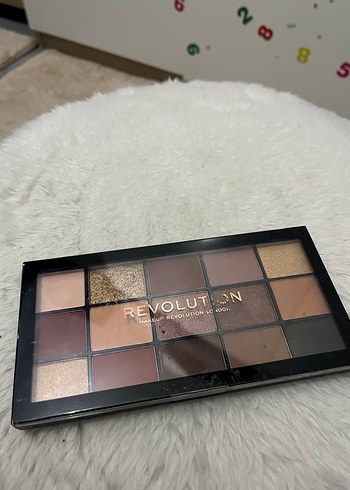 Revolution Sebile Parlak Mor Far Paleti - Görsel 2