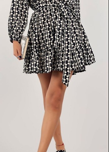 Kemerli Siyah Beyaz Mini Elbise - Görsel 3