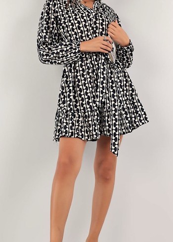 Kemerli Siyah Beyaz Mini Elbise - Görsel 2