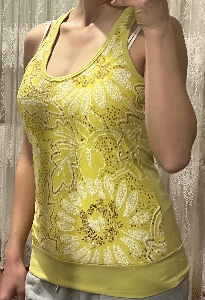 Sarı Nakışlı Dantel Detaylı Pullu Bluz - Görsel 3