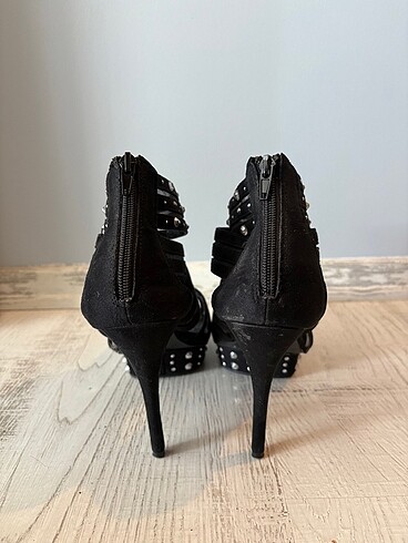 Deichmann 42 Numara Catwalk