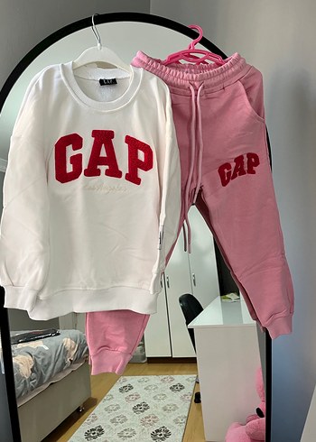 GAP Çocuk Pembe Eşofman Takımı