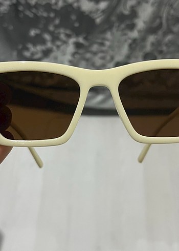 Şeffaf Bej Kadın Güneş Gözlüğü - Görsel 4