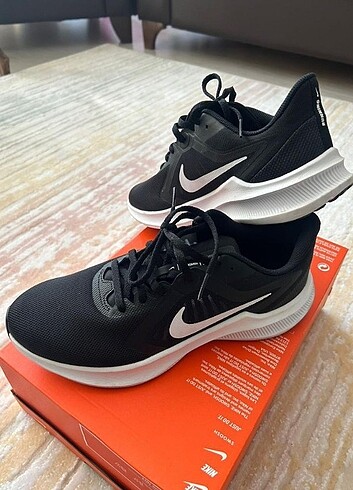Nike Koşu Ayakkabısı 