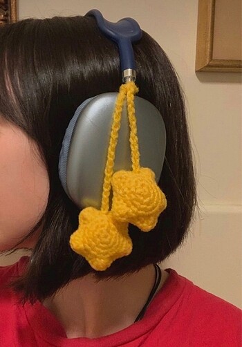 Amigurumi yıldız kulaklık süsü