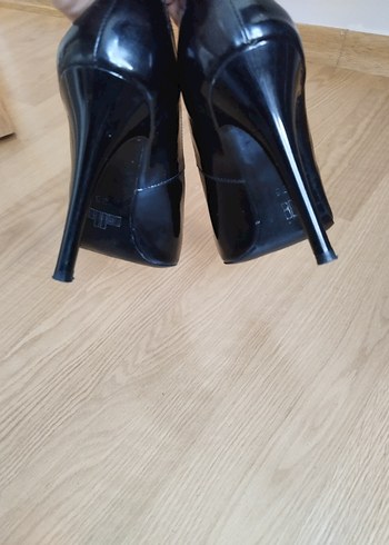 36 Beden Klasik Siyah Rugan Stiletto Topuklu Kadın Ayakkabı