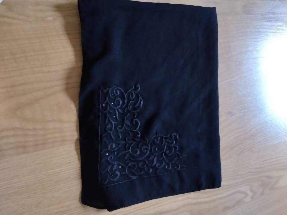 Nakış Detaylı siyah şal tül - Görsel 2