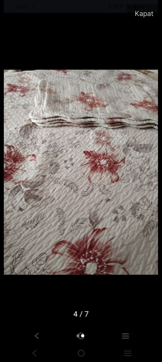 Beyaz Gri Çiçek Desenli Yatak Örtüsü - Görsel 2