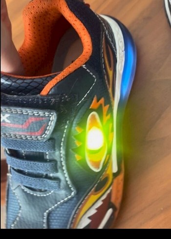 Renkli Yılan Desenli Erkek Çocuk Spor Ayakkabı 28 numara - Görsel 2