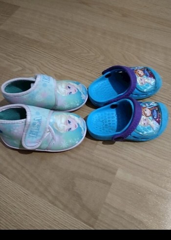 Kız Çocuk Renkli Frozen Kaydırmaz Terlikler - Görsel 2