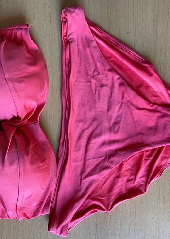 m Beden Parlak Kırmızı İnce Askılı Bikini takımı