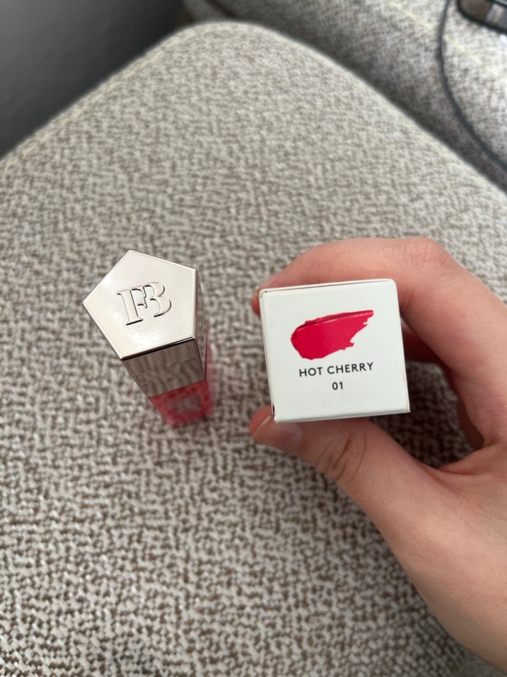 Fenty Beauty Heat Gloss - Görsel 4