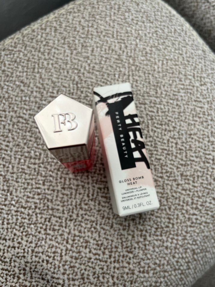 Fenty Beauty Heat Gloss - Görsel 2