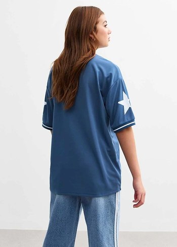 V Yaka Baskılı Kadın Tişört - Görsel 4