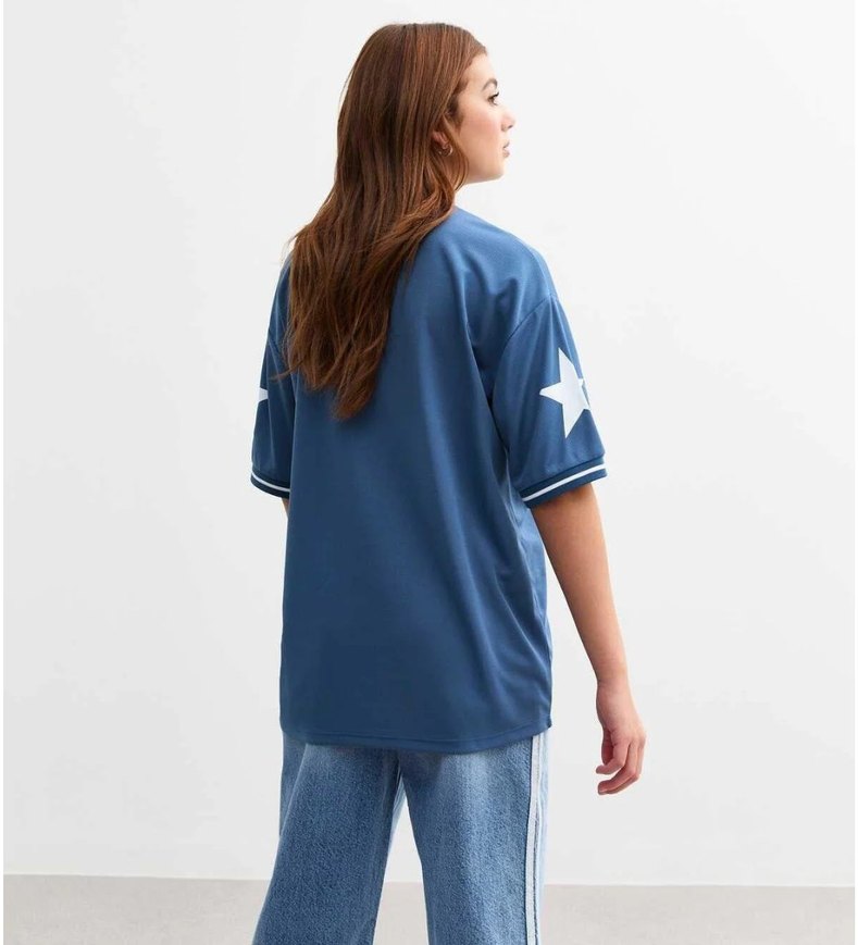 V Yaka Baskılı Kadın Tişört - Görsel 4