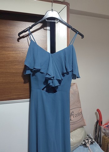 Mavi Uzun Askılı Volanlı Kadın Abiye Elbise - Görsel 4