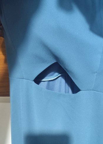 Mavi Uzun Askılı Volanlı Kadın Abiye Elbise - Görsel 8