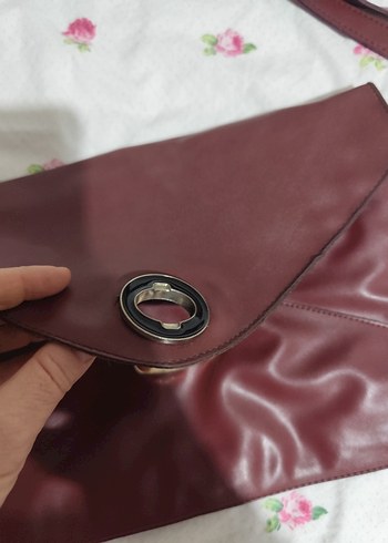Düğmeli Bordo Deri Kadın Çantası - Görsel 6
