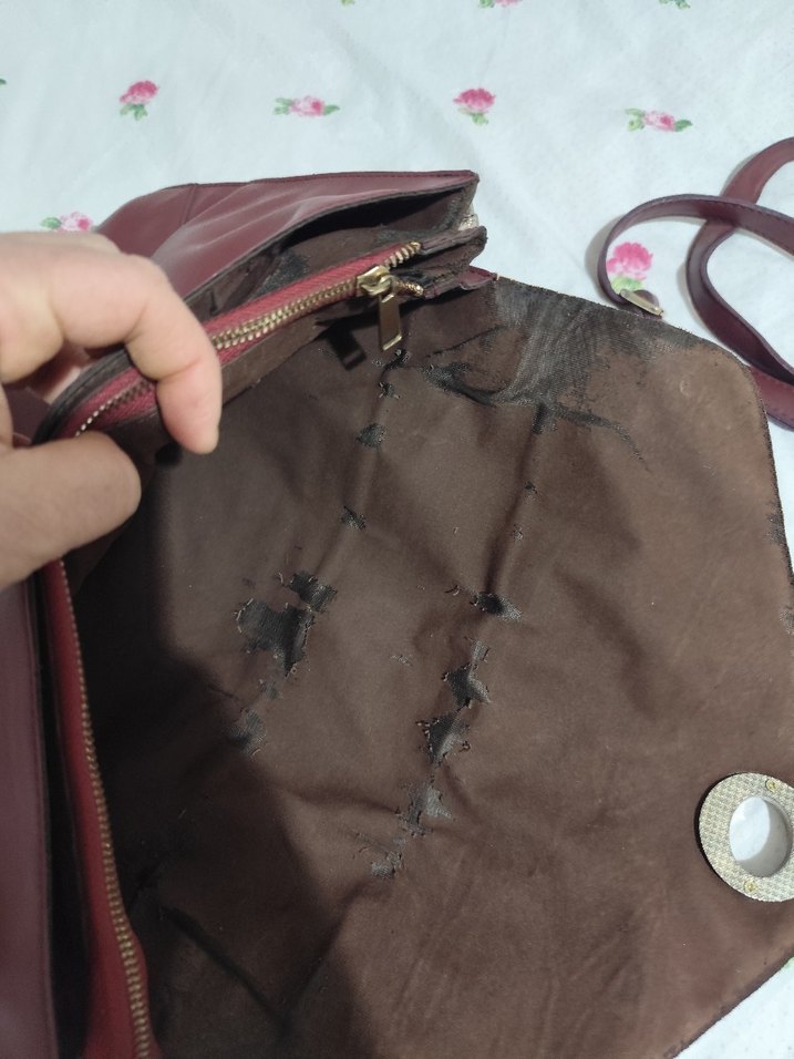 Düğmeli Bordo Deri Kadın Çantası - Görsel 4