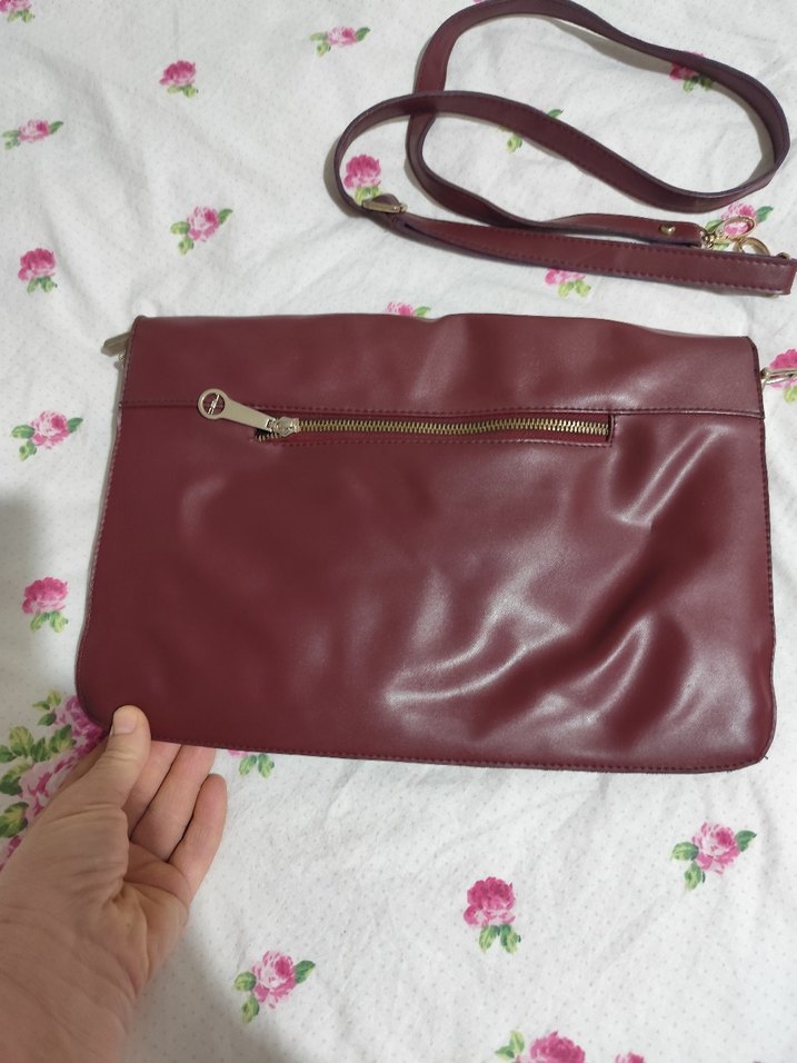 Düğmeli Bordo Deri Kadın Çantası - Görsel 3