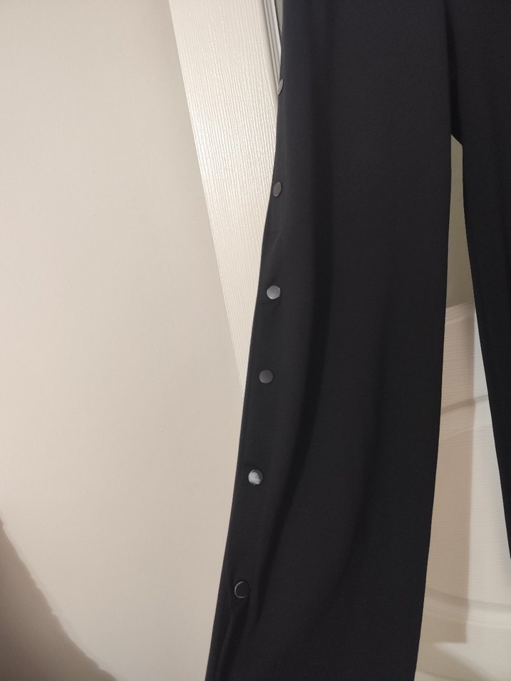 Düğmeli Siyah Kadın Kumaş Pantolon - Görsel 3