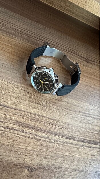 Louis Vuitton Saat - Görsel 5