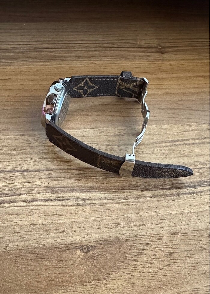 Louis Vuitton Saat - Görsel 2