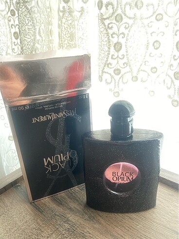  Beden Renk Black opıum parfum