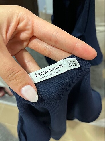 m Beden Stradivarius sıfır kollu lacivert üst