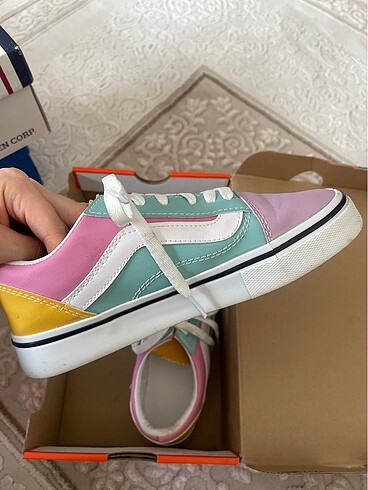 Nike Pastel renkli spor ayakkabi