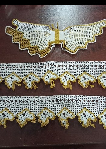 El Yapımı Beyaz ve Altın Rengi Dantel Motifler