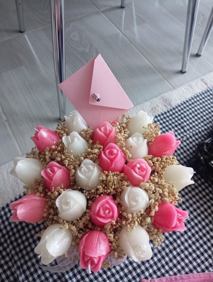 Pastel Pembe ve Beyaz Mum Buketi - Görsel 2