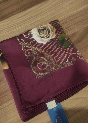 Armine Eşarp - Görsel 2