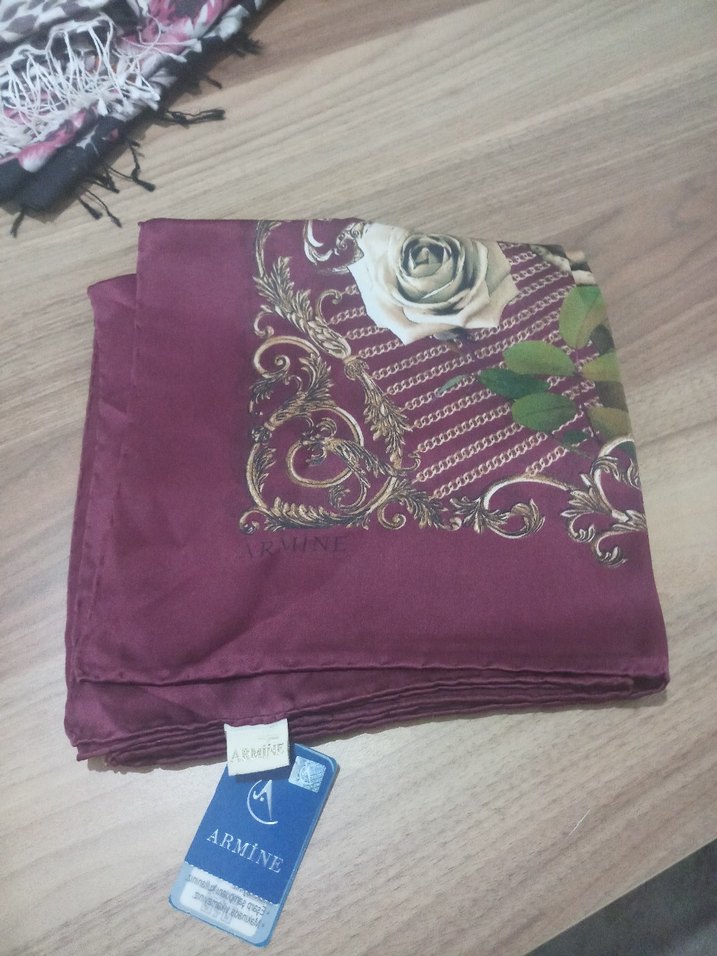 Armine Eşarp - Görsel 4