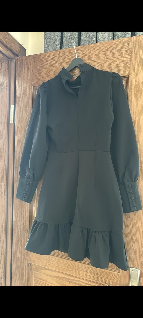 Uzun Kollu, Yüksek Yakalı Siyah Midi Elbise - Görsel 2